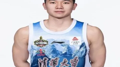 篮球大战在即：探哥全力冲刺，胜利不容错过立即关注
